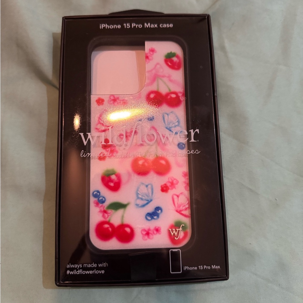 Wildflower iPhone 15 Pro Max (Sweet Cherries)
